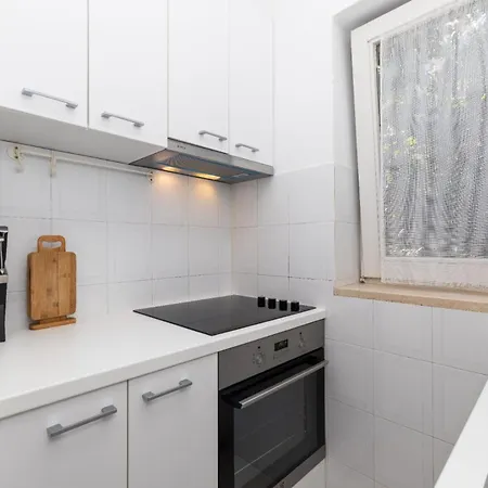 Garina Appartamento Lussingrande