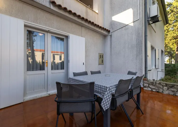Garina Apartman *