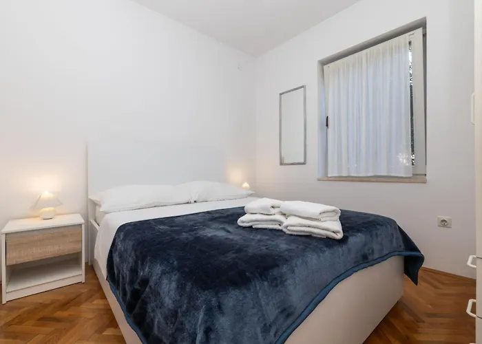 Garina Apartman *