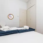Garina Apartament *